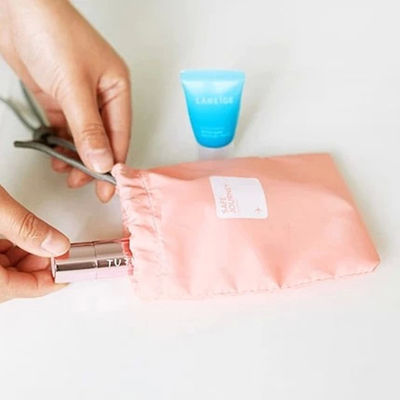 Khuyến mại thân thiện với môi trường vẻ đẹp không thấm nước vải polyester túi dây rút Túi che bụi tùy chỉnh cho quà tặng vải